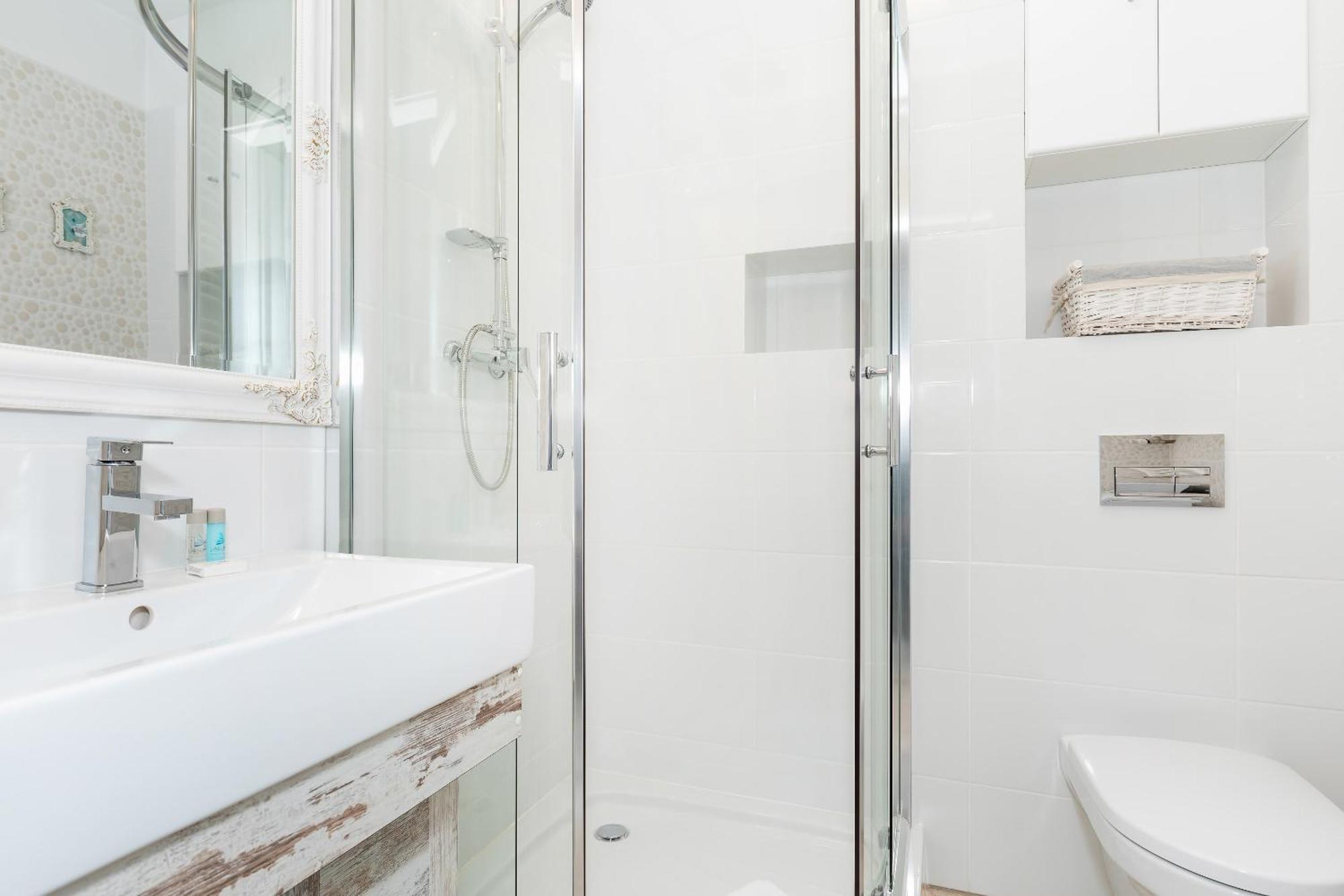 Stylowy Apartament Z Tarasem Swinoujscie Center By Noclegi Renters Esterno foto