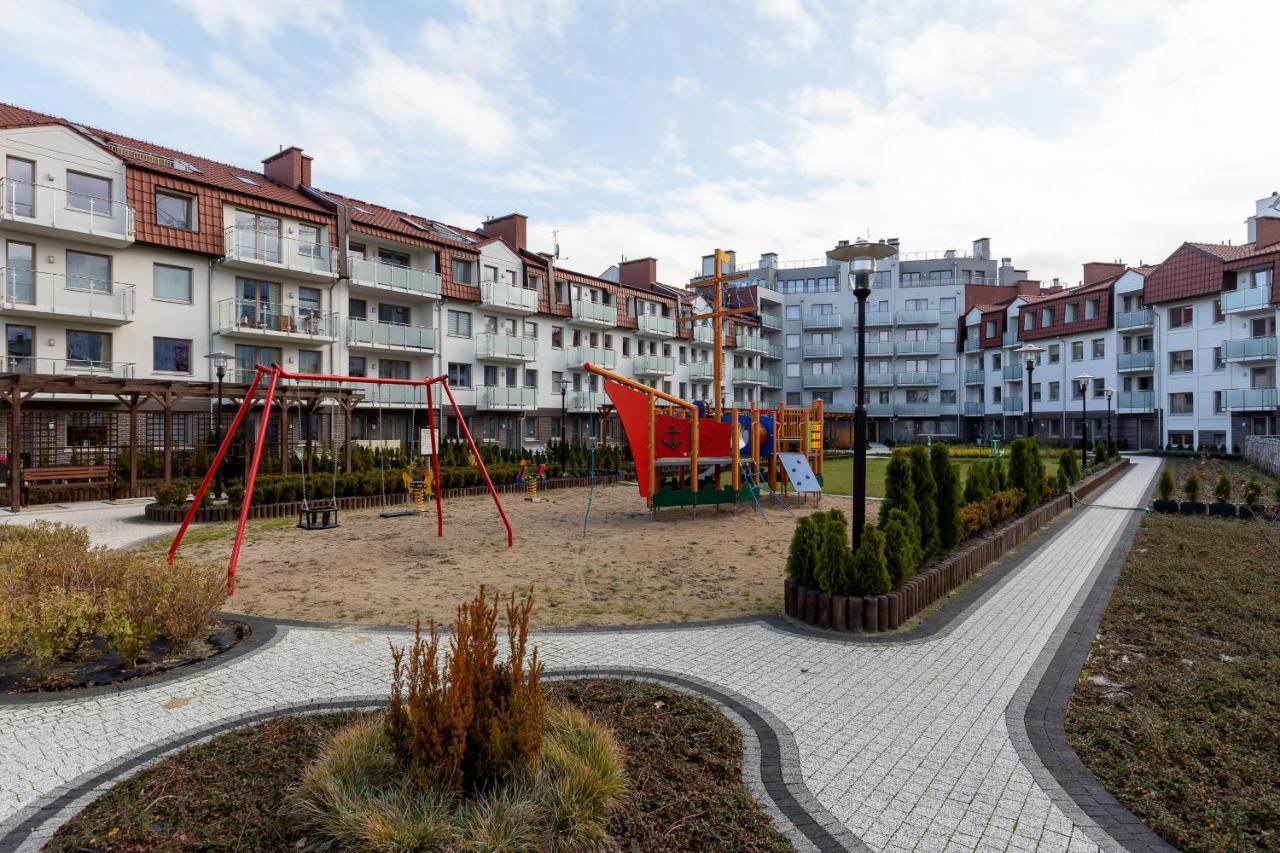 Stylowy Apartament Z Tarasem Swinoujscie Center By Noclegi Renters Esterno foto